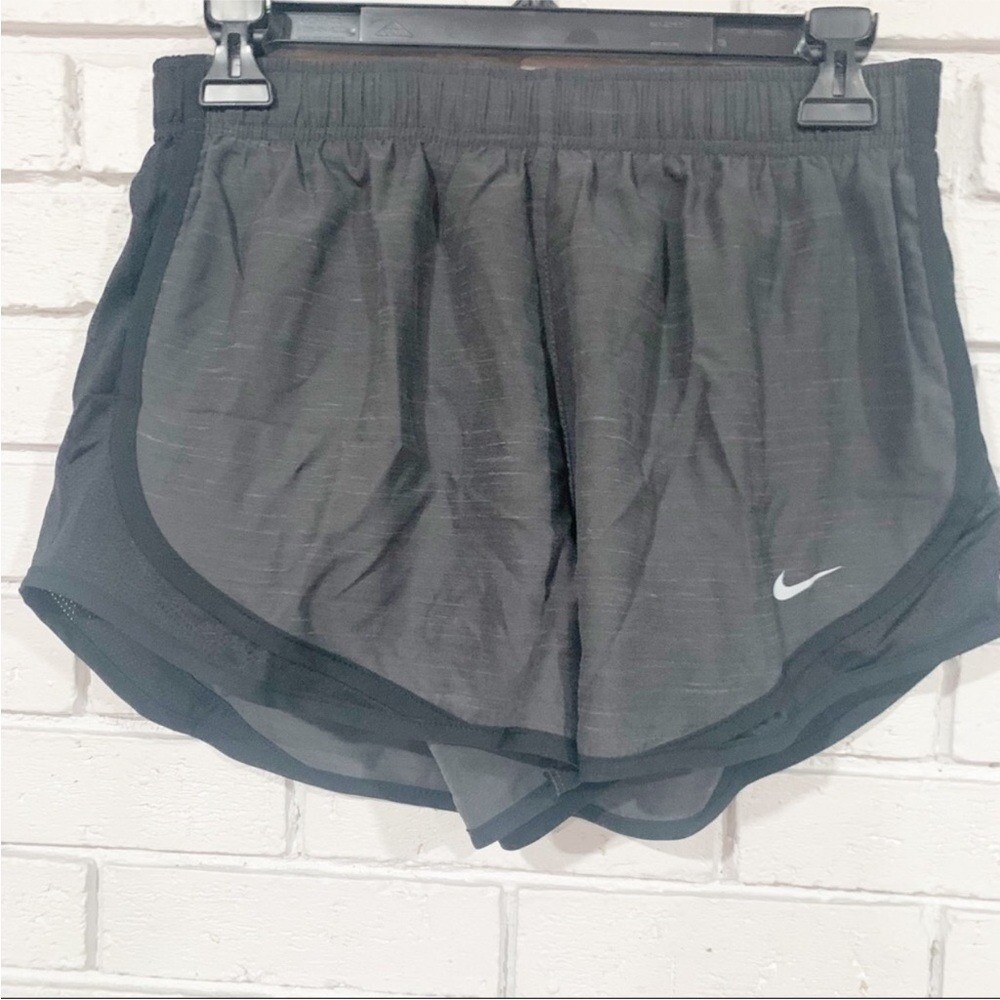 Nike‎ Tempo Running Shorts Womens Charcoal Grey Black Mesh Athletic Gym Workout